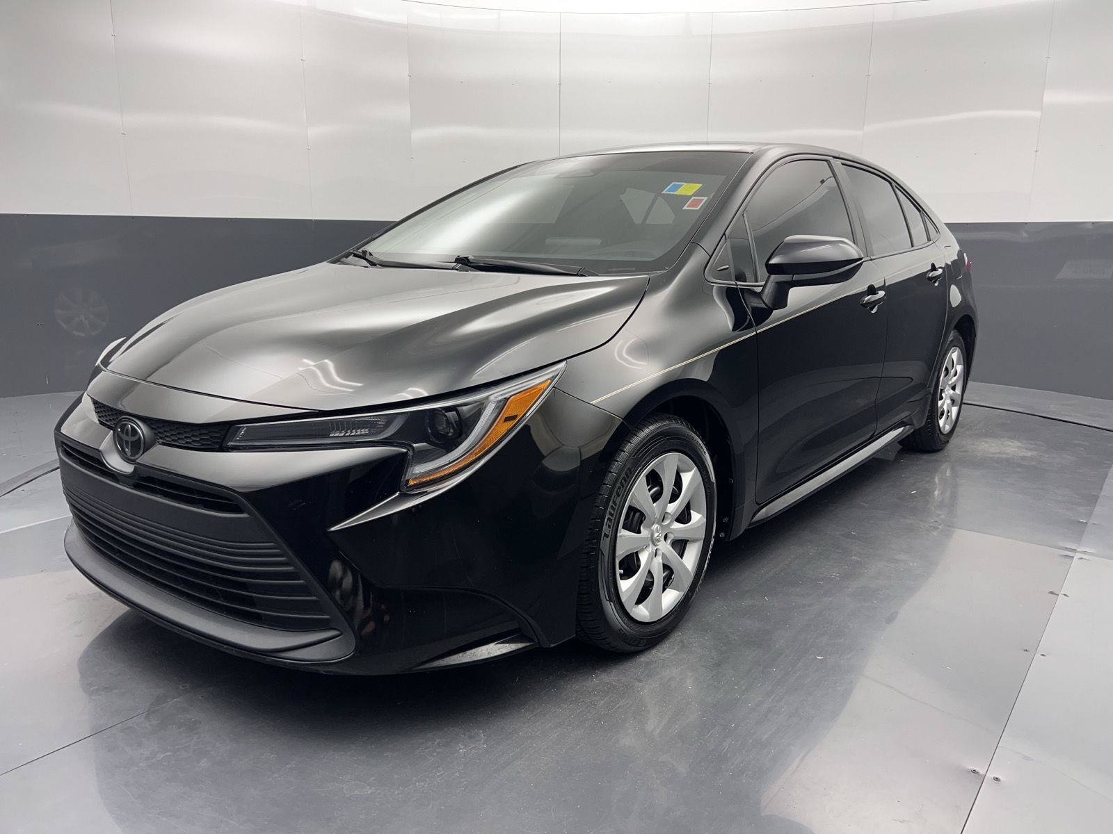 Used 2024 Toyota Corolla LE FWD image 27