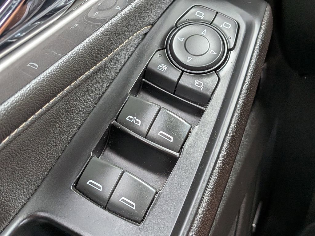 Used 2023 Chevrolet Traverse LT w/ LT Premium Package AWD/4WD image 28