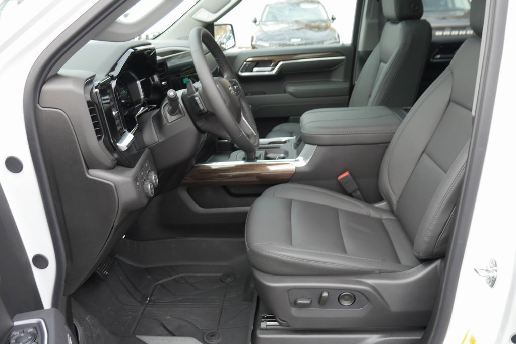 New 2026 Chevrolet Silverado 1500 RST w/ Redline Edition image 8