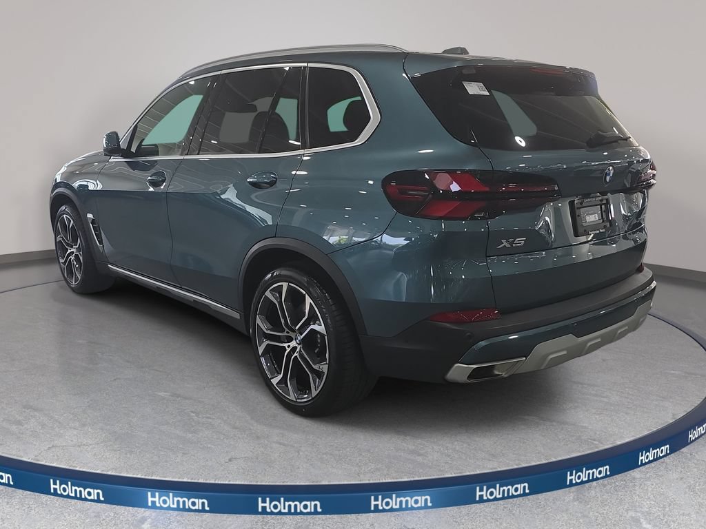 Certified 2025 BMW X5 xDrive40i w/ Parking Assistance Package AWD/4WD image 7