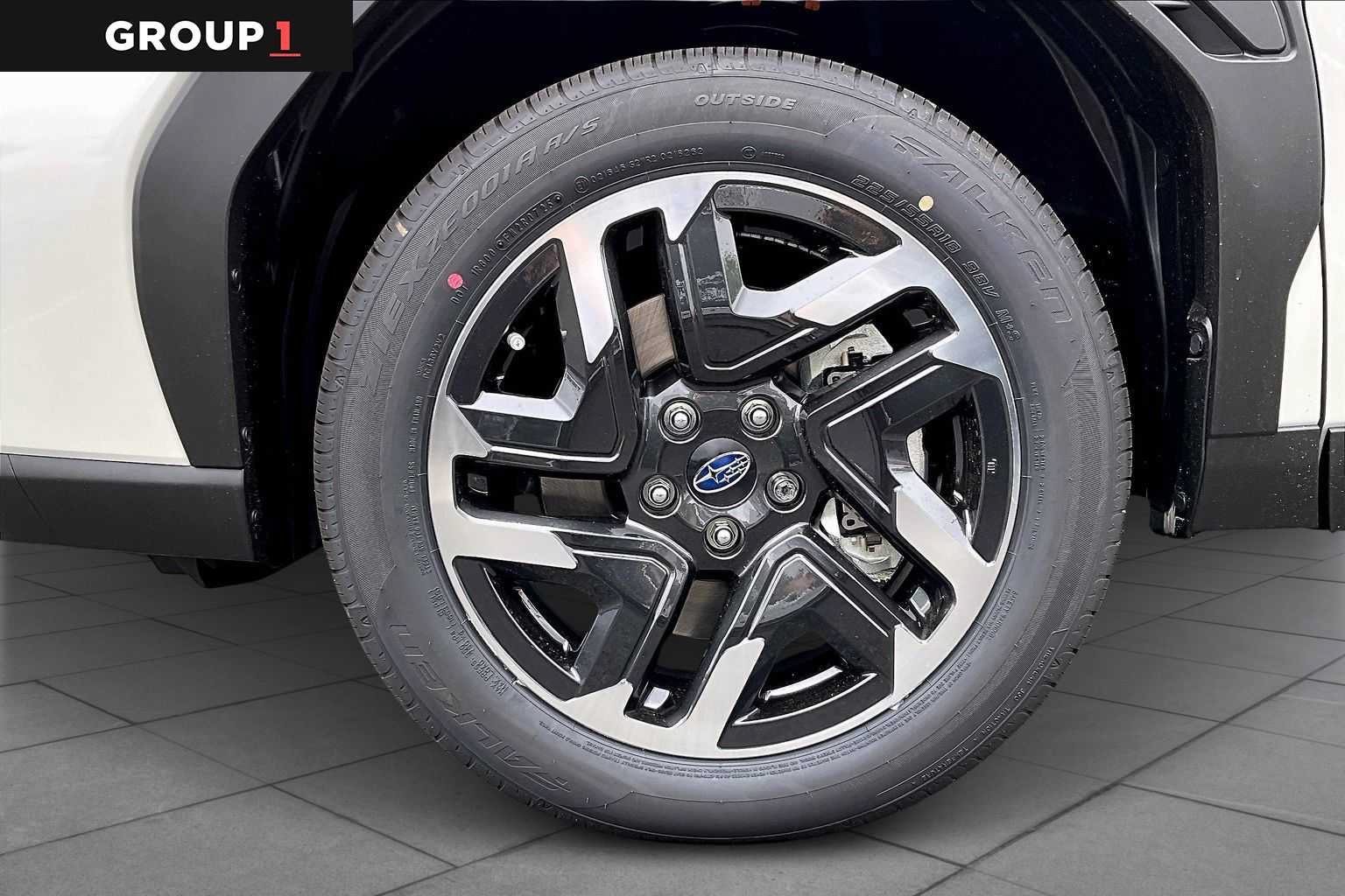 Used 2025 Subaru Forester Limited AWD/4WD image 11
