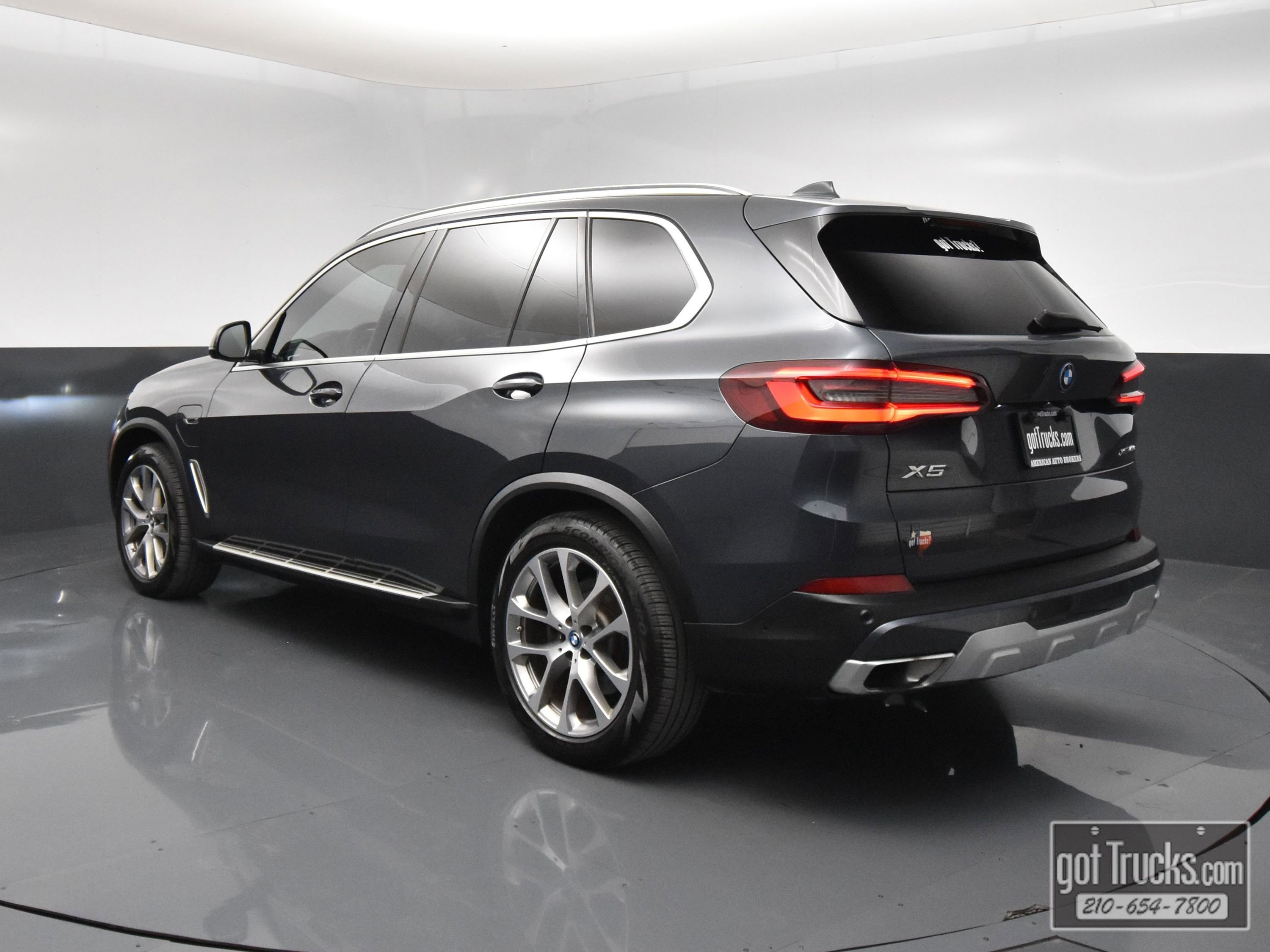 Used 2022 BMW X5 xDrive45e w/ Climate Comfort Package AWD/4WD image 5
