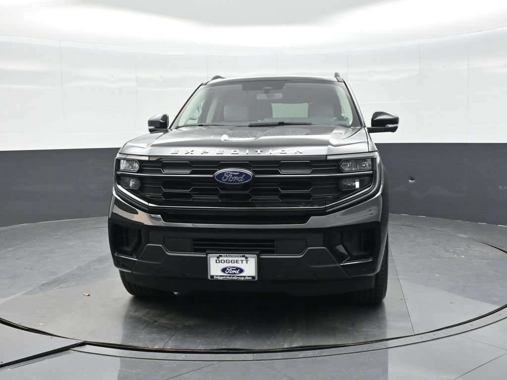 New 2026 Ford Expedition Active RWD image 17