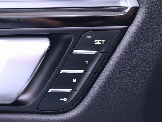 New 2024 Porsche Macan image 17