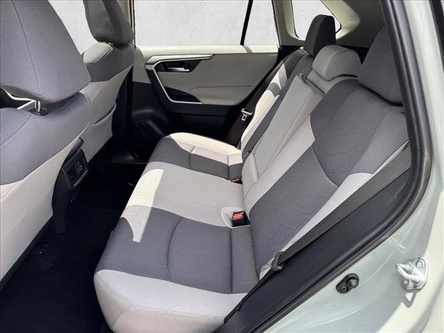 Certified 2019 Toyota RAV4 XLE w/ Convenience Package FWD image 17