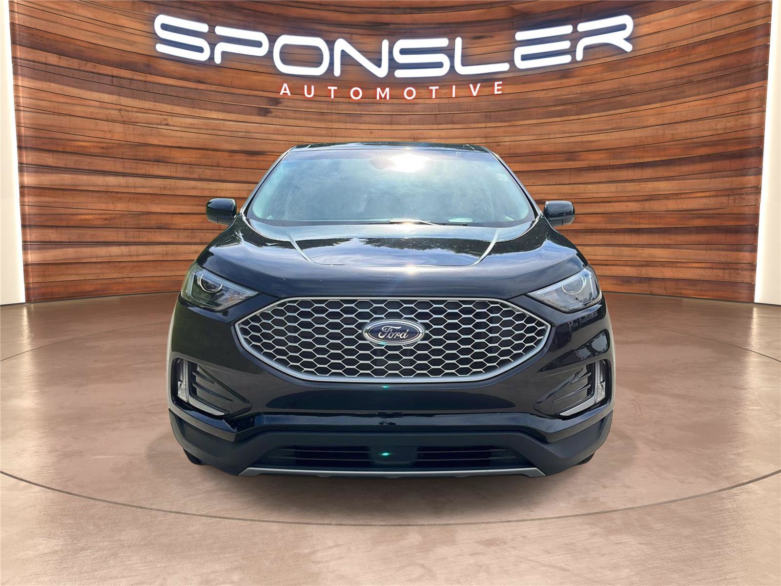 Certified 2023 Ford Edge SEL w/ Convenience Package AWD/4WD image 10