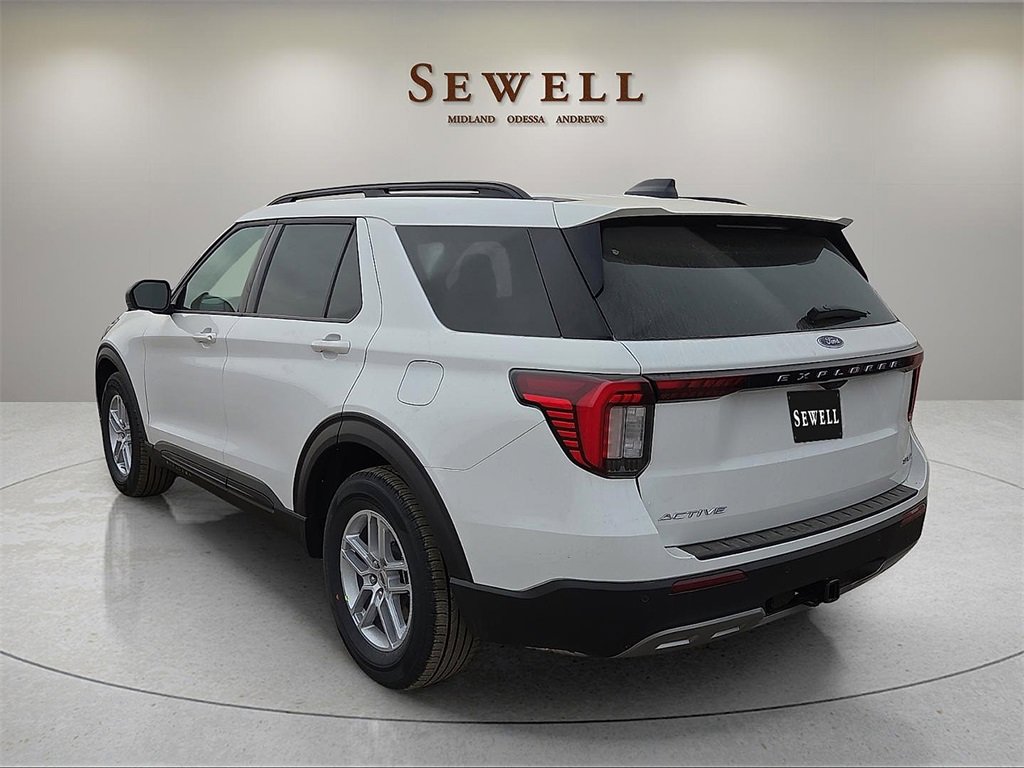 New 2026 Ford Explorer Active image 3