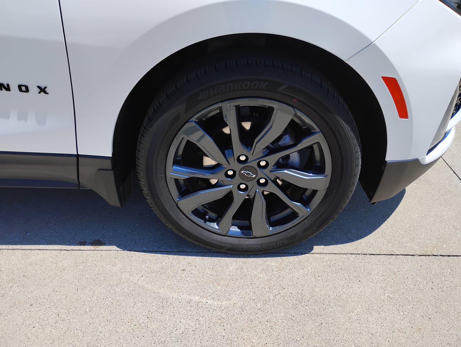 Used 2022 Chevrolet Equinox RS FWD image 34