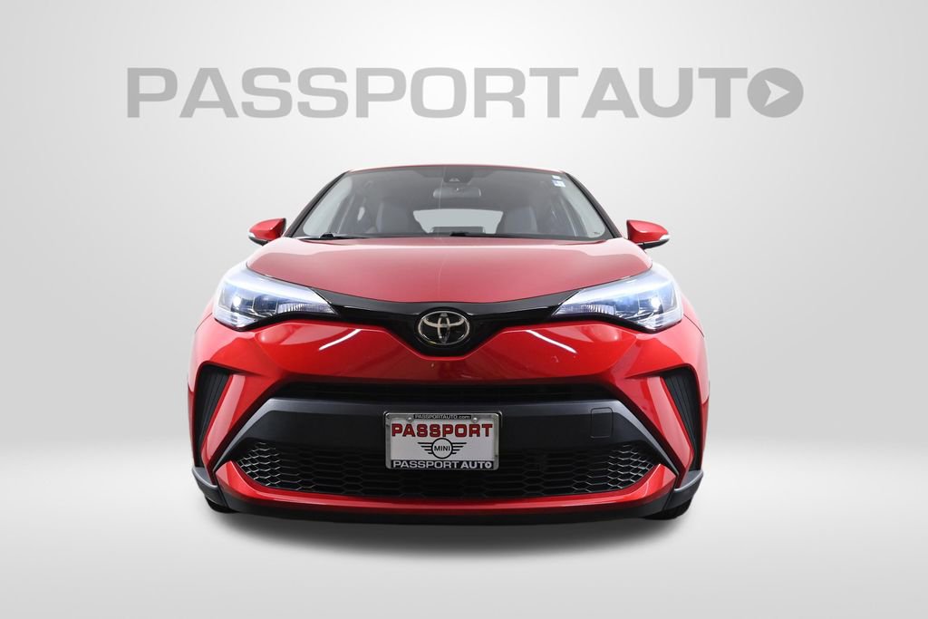 Used 2020 Toyota C-HR LE image 2