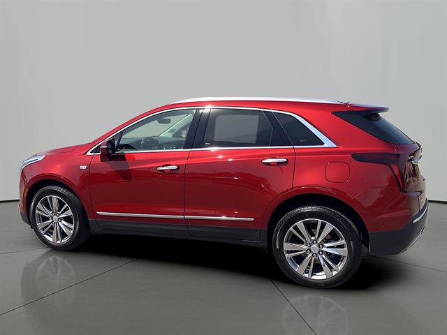 Used 2024 Cadillac XT5 Premium Luxury w/ Technology Package AWD/4WD image 2