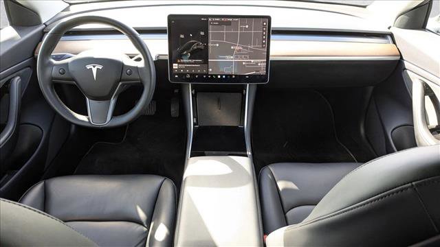 Used 2020 Tesla Model 3 Performance image 22