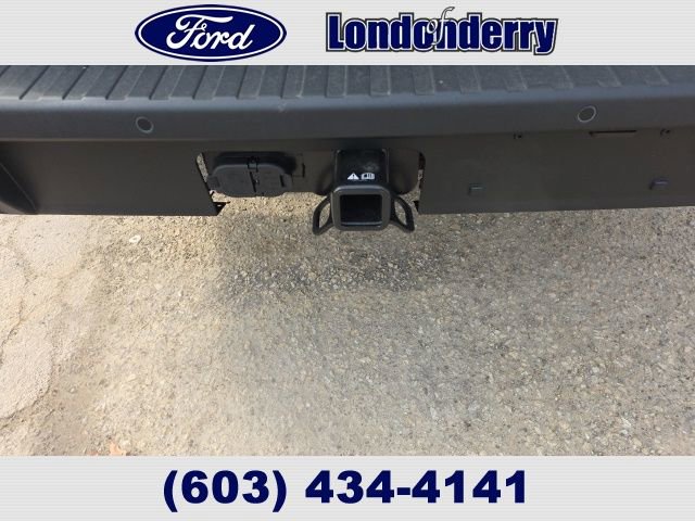 New 2026 Ford Maverick Lariat w/ Black Appearance Package image 9