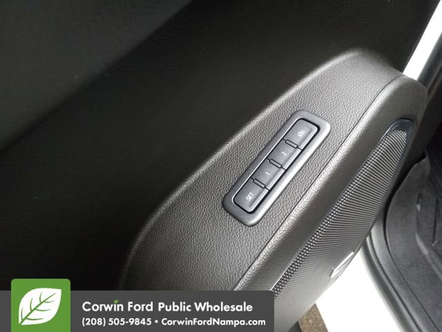 Used 2019 GMC Yukon Denali w/ Denali Ultimate Package image 12