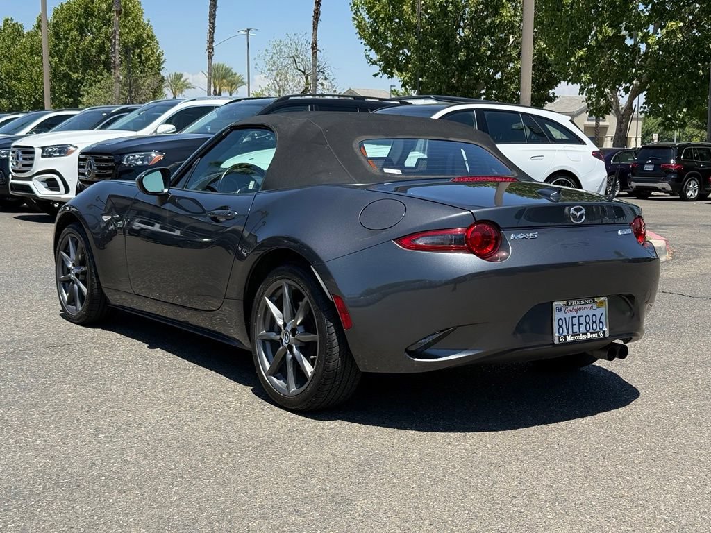 Used 2017 MAZDA MX-5 Miata Grand Touring RWD image 8