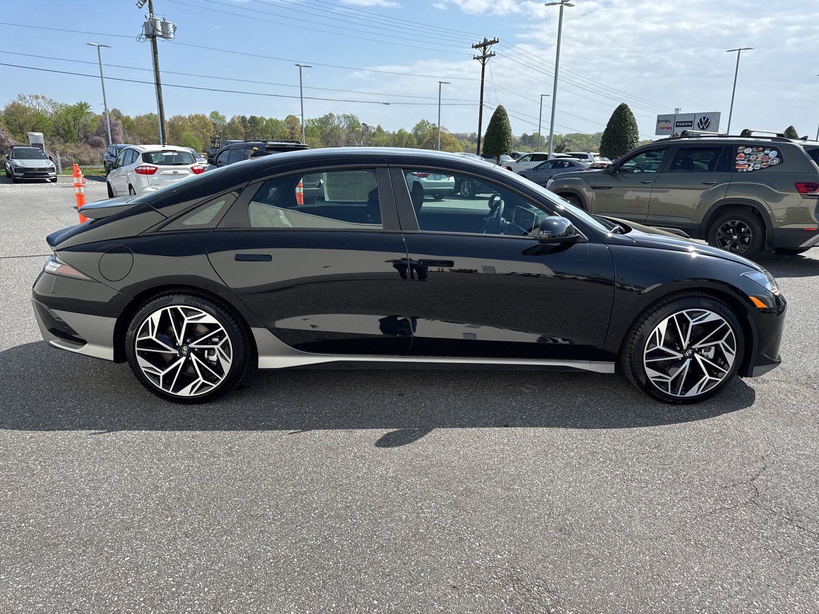 Used 2025 Hyundai Ioniq 6 SEL image 8