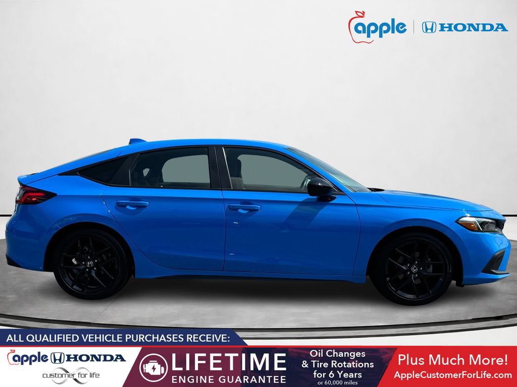 Used 2024 Honda Civic Sport image 2