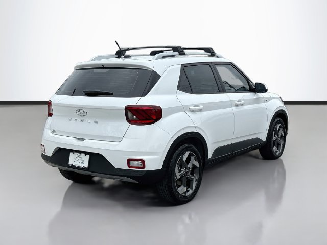 New 2026 Hyundai Venue SEL FWD image 7