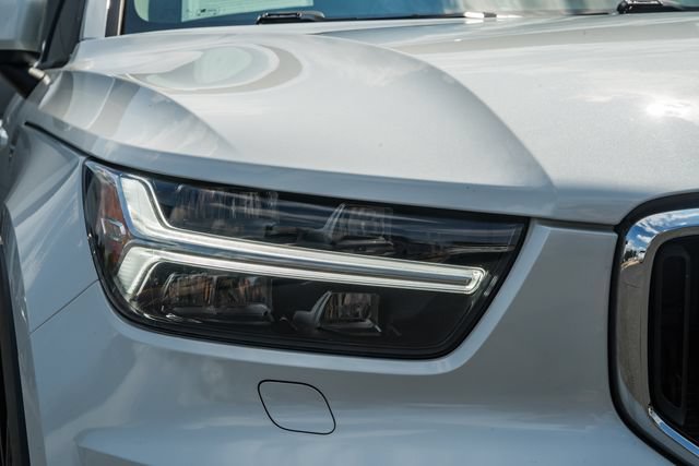 Used 2021 Volvo XC40 T5 Momentum w/ Premium Package AWD/4WD image 13