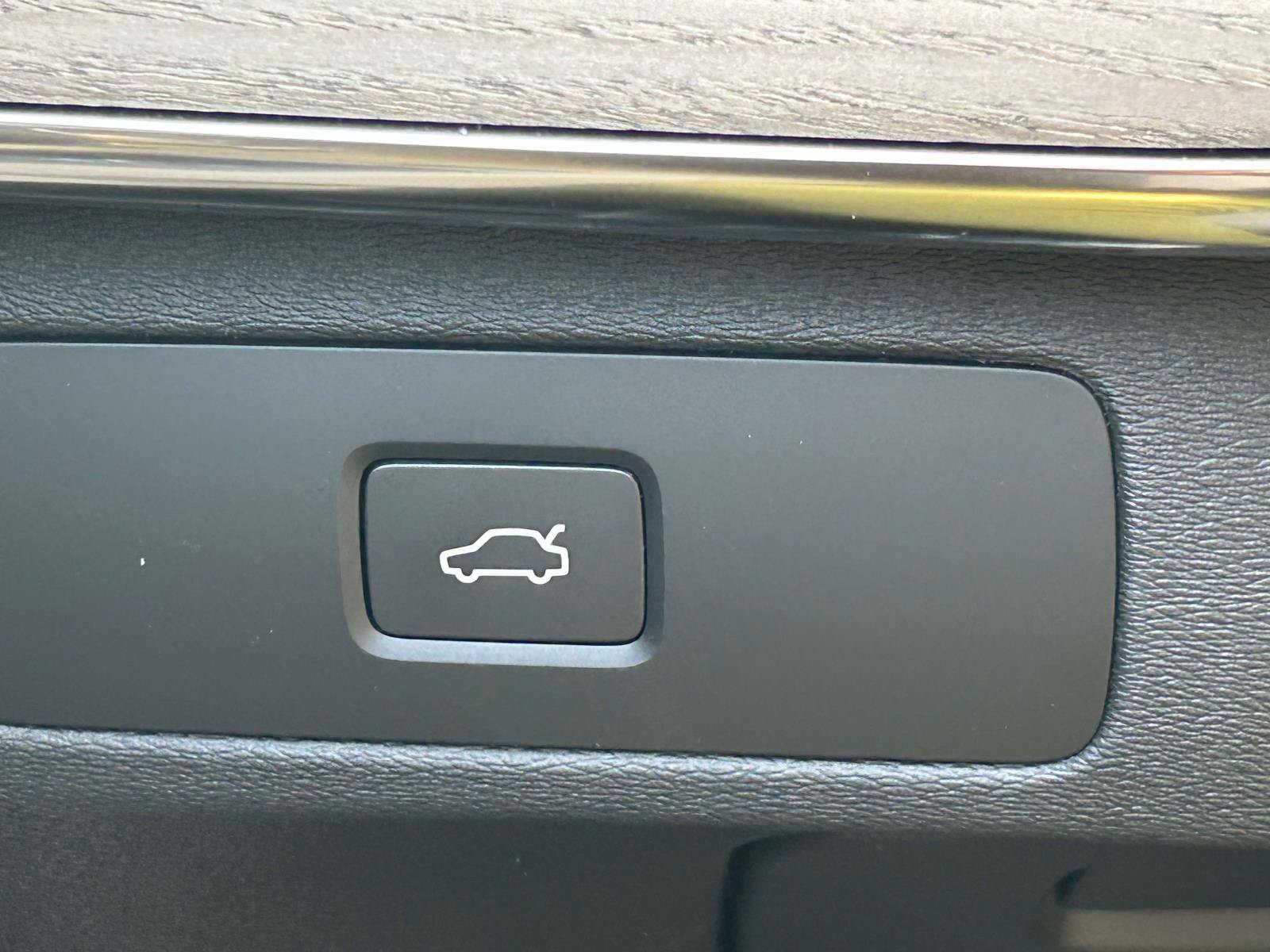 New 2026 Volvo XC90 B6 Plus AWD/4WD image 22