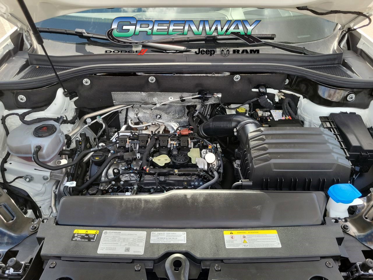 Used 2024 Volkswagen Atlas SEL Premium R-Line image 11