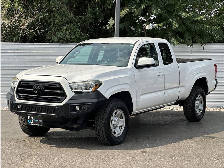 Used 2016 Toyota Tacoma SR w/ SR Convenience Package AWD/4WD image 6