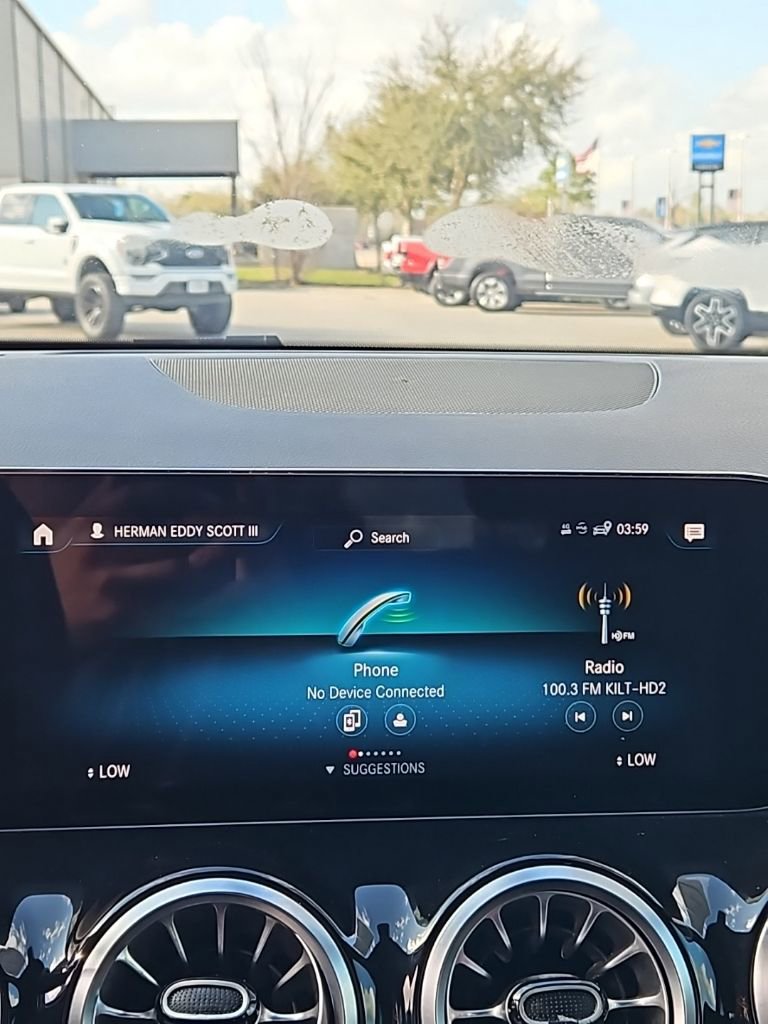 Used 2022 Mercedes-Benz GLA 35 AMG 4MATIC image 17