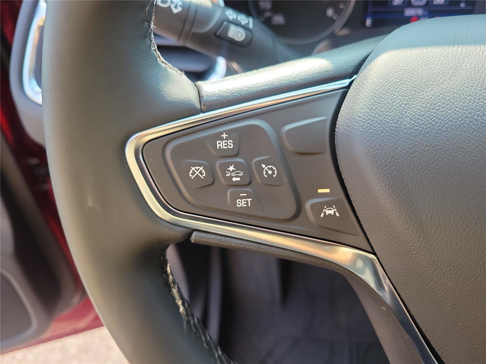 Used 2024 Chevrolet Equinox LT w/ LPO, Floor Liner Package FWD image 22