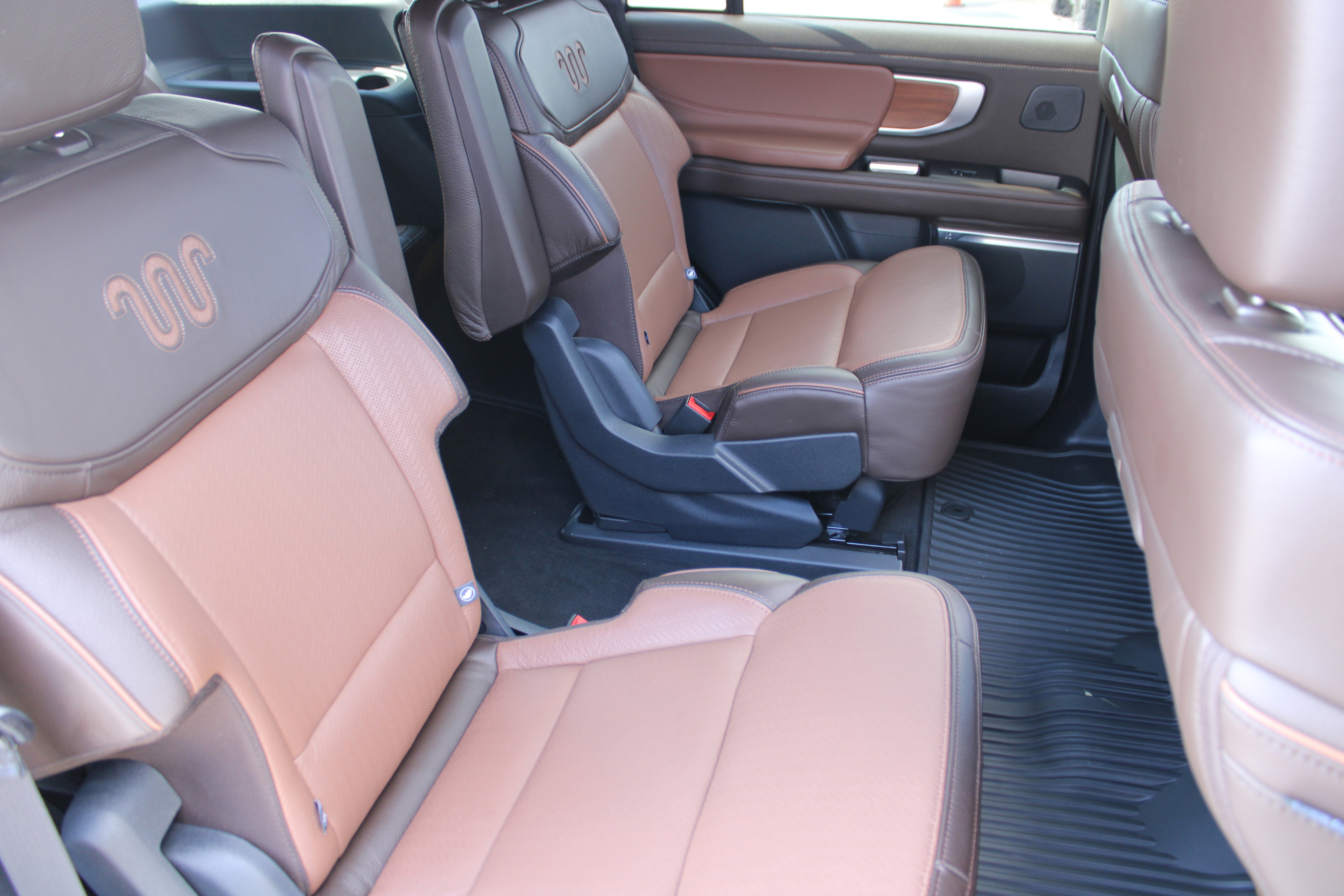 Used 2025 Ford Expedition King Ranch image 16