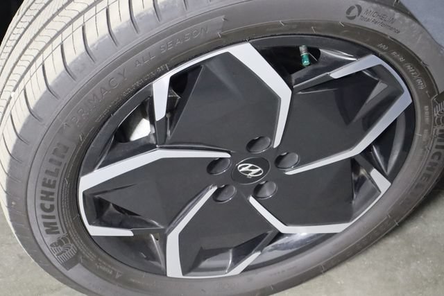 Used 2024 Hyundai Ioniq 5 SEL RWD image 40