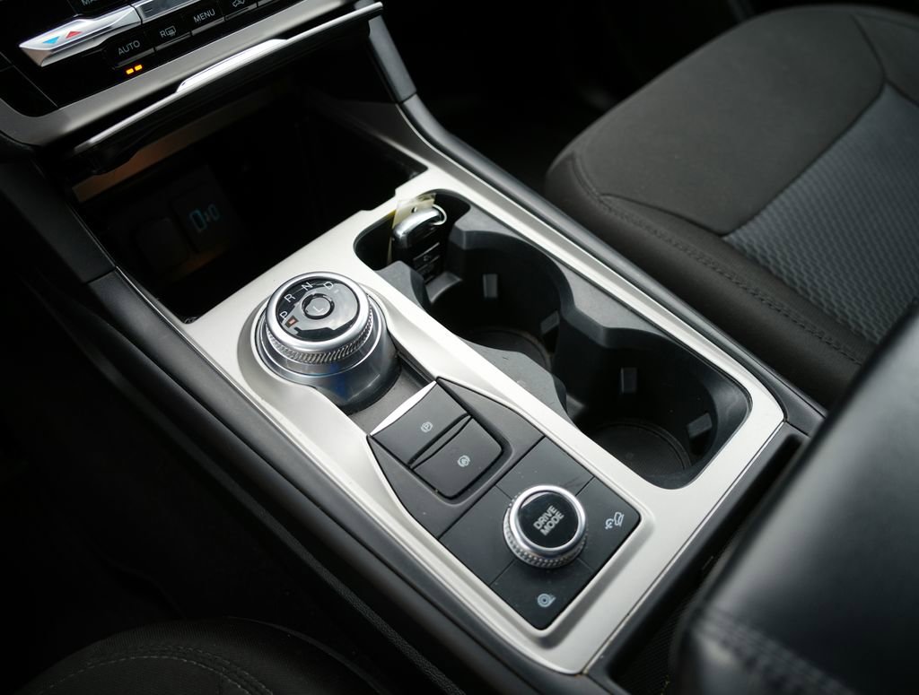 Used 2022 Ford Explorer XLT w/ Class IV Trailer Tow Package image 16