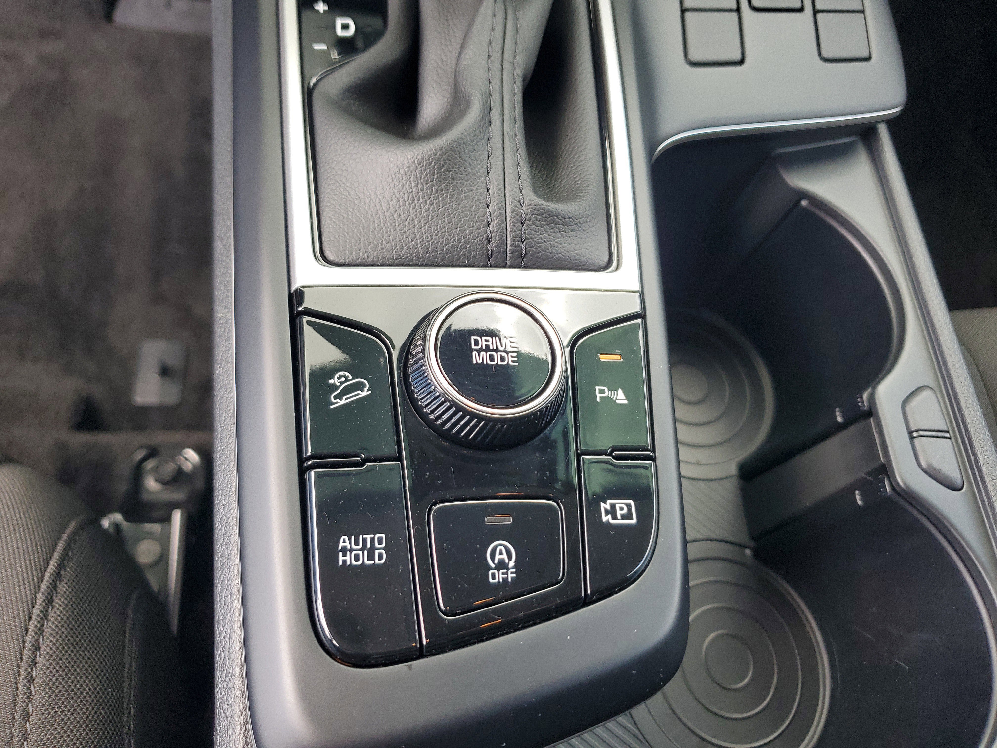 Used 2025 Kia Sportage LX image 25