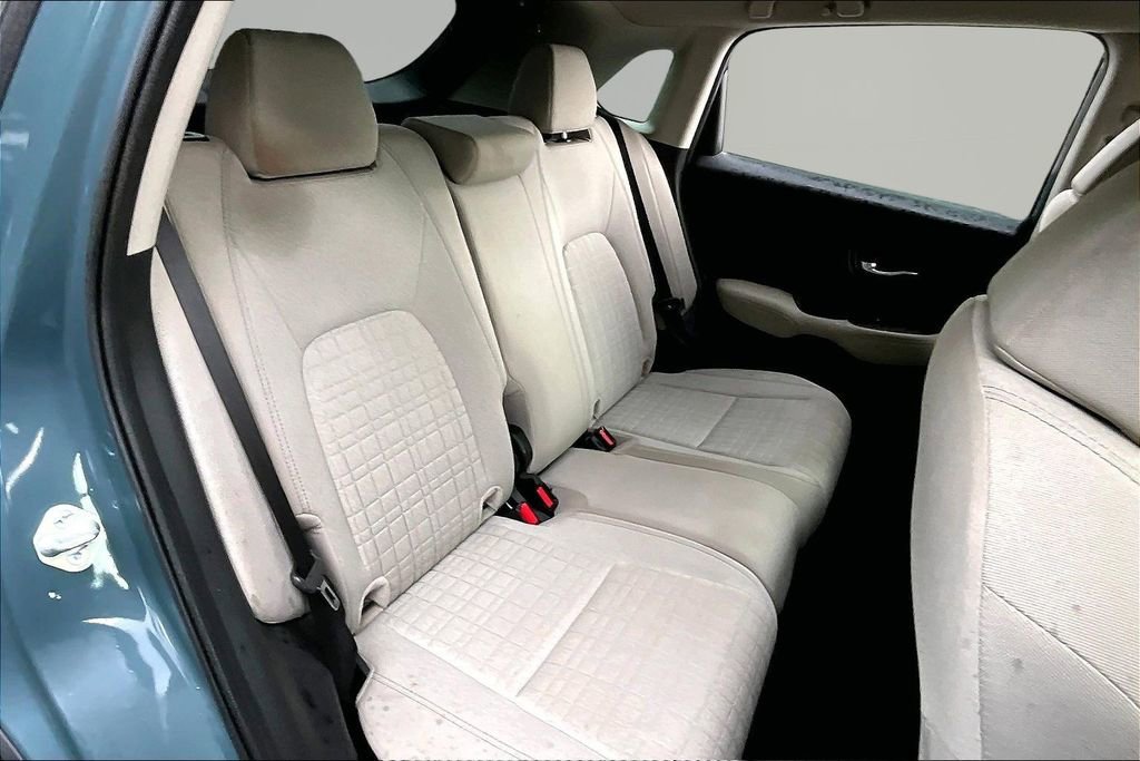 Certified 2025 Honda HR-V LX image 17