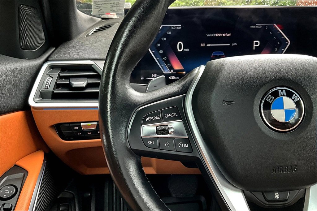 Used 2023 BMW 330i Sedan w/ Premium Package image 11