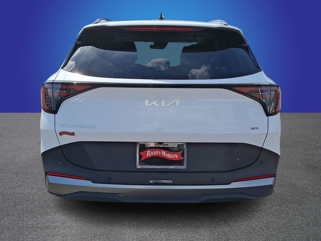 Used 2026 Kia Sportage EX w/ EX Panorama Roof Package image 5