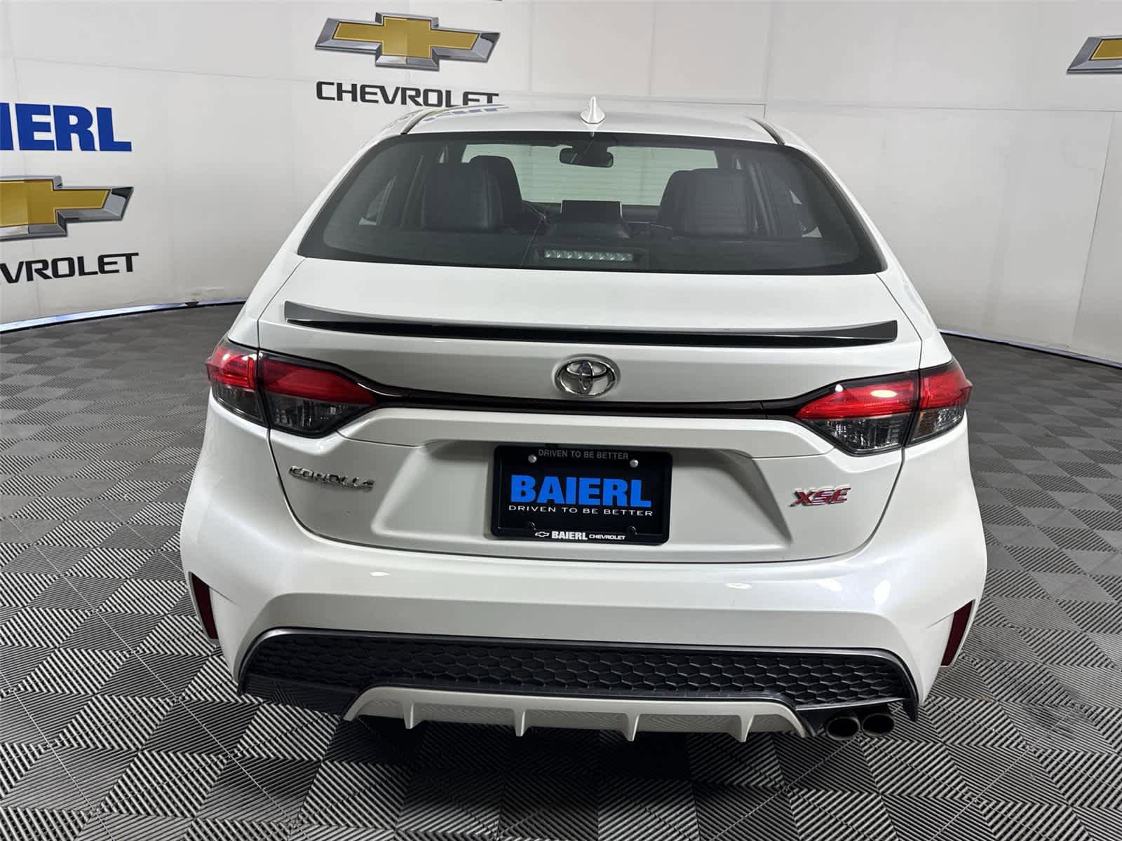 Used 2020 Toyota Corolla XSE FWD image 4