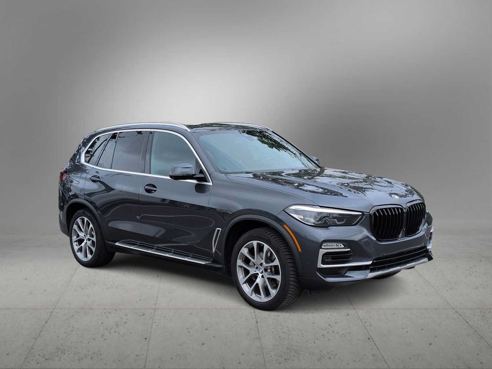 Used 2021 BMW X5 xDrive40i w/ Convenience Package AWD/4WD image 2