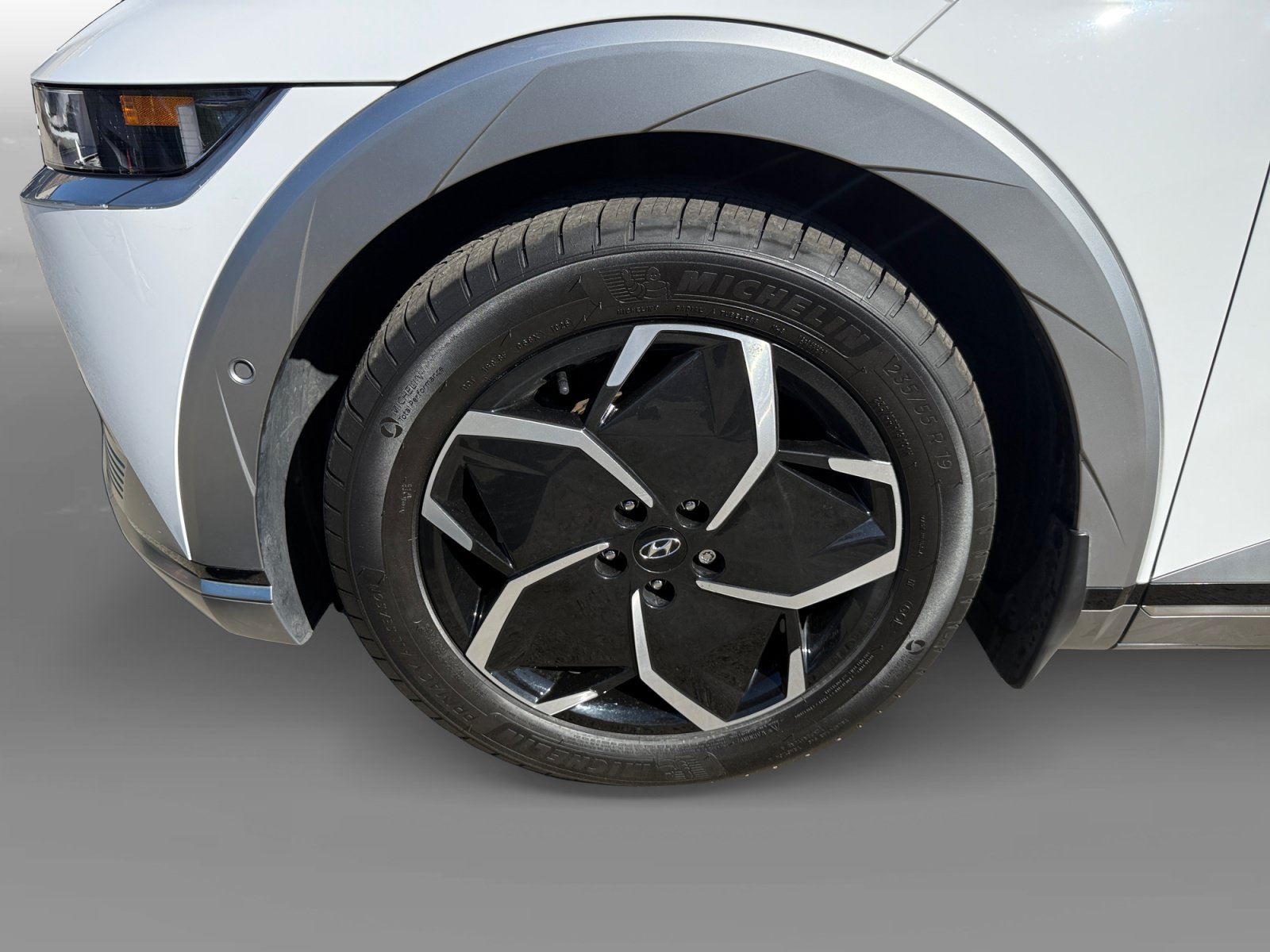 Certified 2023 Hyundai Ioniq 5 Limited RWD image 9