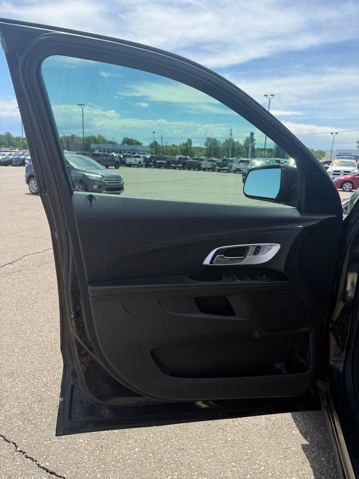 Used 2015 Chevrolet Equinox LS FWD image 10