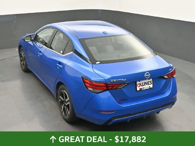 Used 2024 Nissan Sentra SV FWD image 23