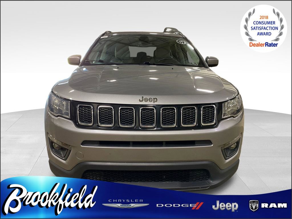 Used 2020 Jeep Compass Latitude w/ Popular Equipment Group AWD/4WD image 2