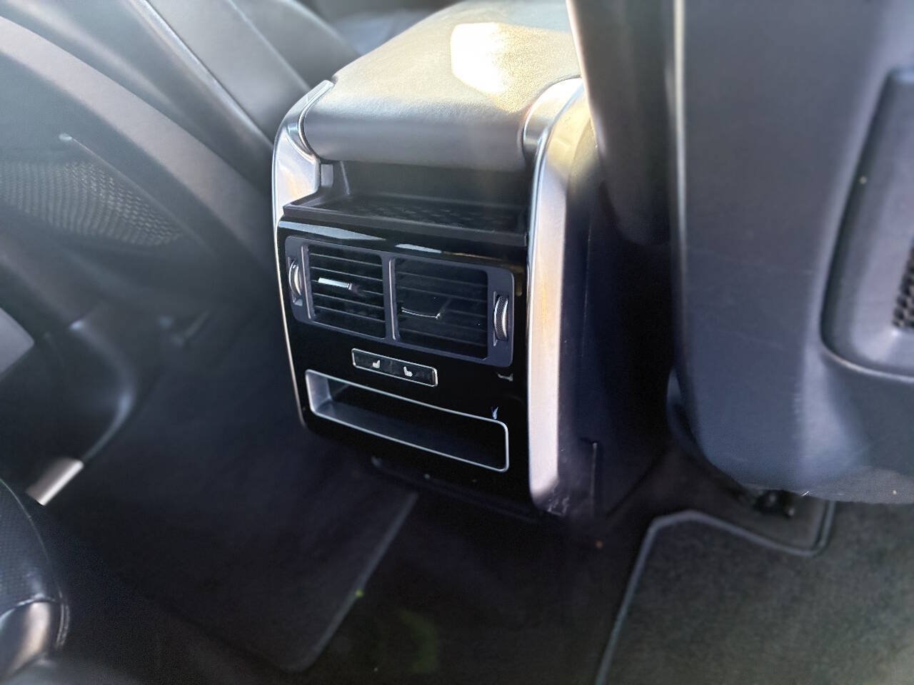 Used 2014 Land Rover Range Rover Sport HSE AWD/4WD image 18