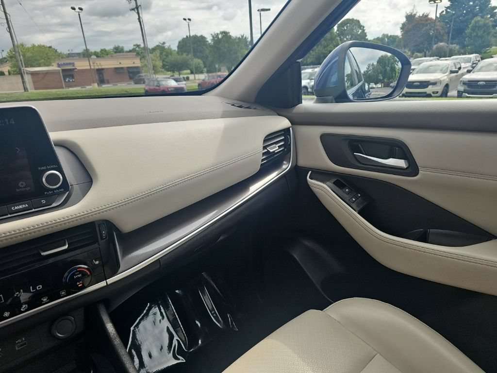 Used 2023 Nissan Rogue SV w/ SV Premium Package AWD/4WD image 22