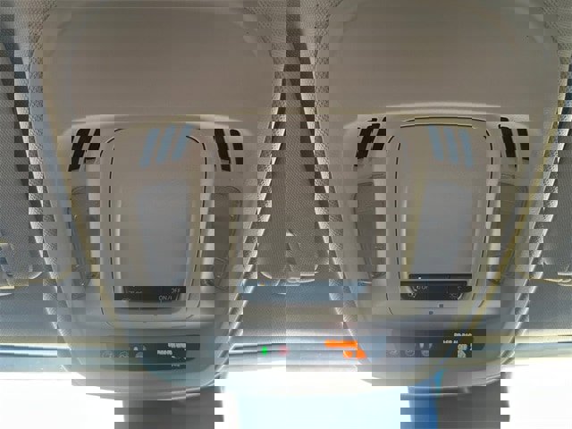 Used 2023 Buick Envision Essence image 18