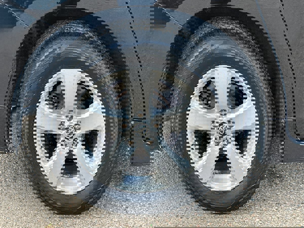 Used 2020 Toyota Sienna LE image 21