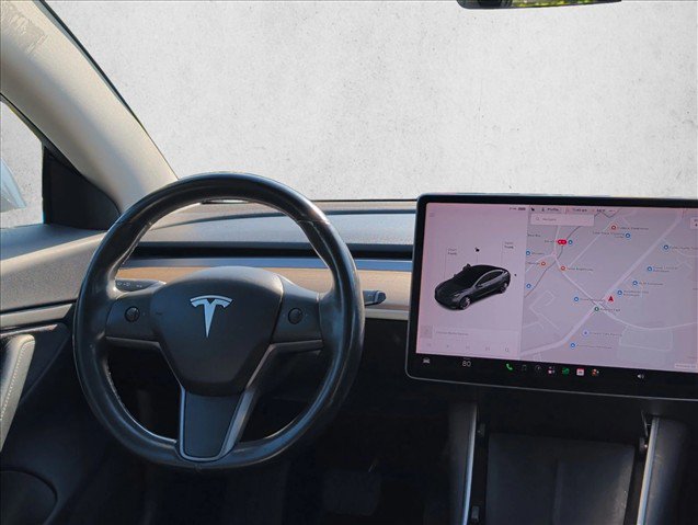Used 2018 Tesla Model 3 Long Range RWD image 23