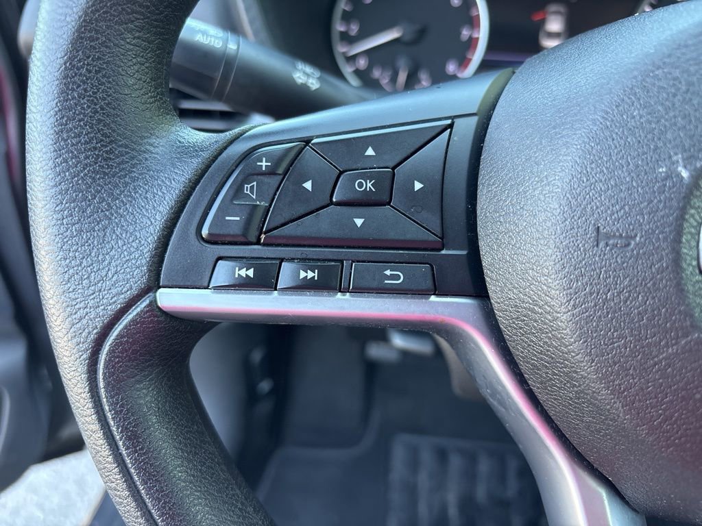 Used 2024 Nissan Sentra SV FWD image 14