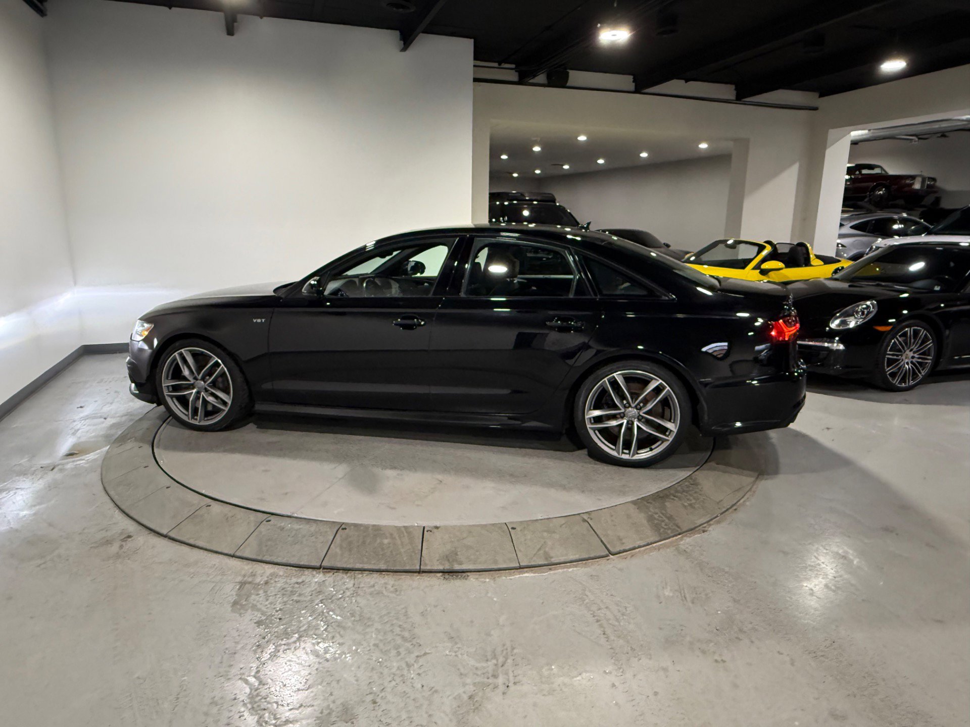 Used 2018 Audi S6 Prestige w/ Prestige Package image 16