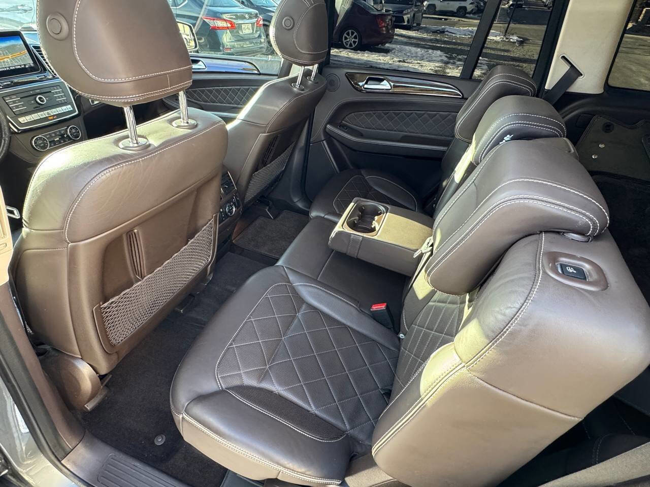 Used 2019 Mercedes-Benz GLS 450 4MATIC image 16