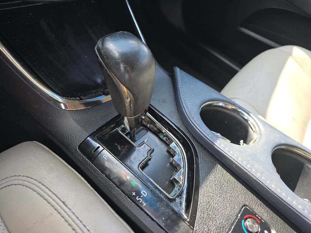 Used 2014 Toyota Avalon Limited FWD image 25