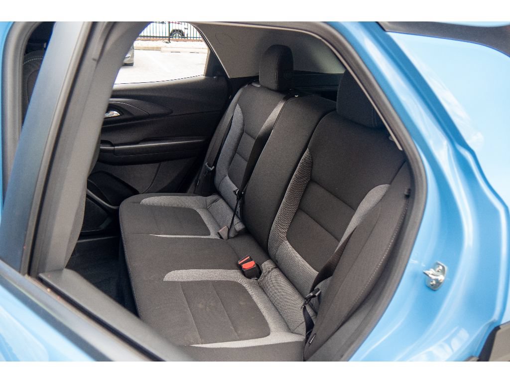Used 2024 Chevrolet TrailBlazer LT w/ LT Cold Weather Package AWD/4WD image 17